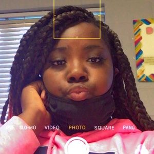 Meet your Posher, Aniya